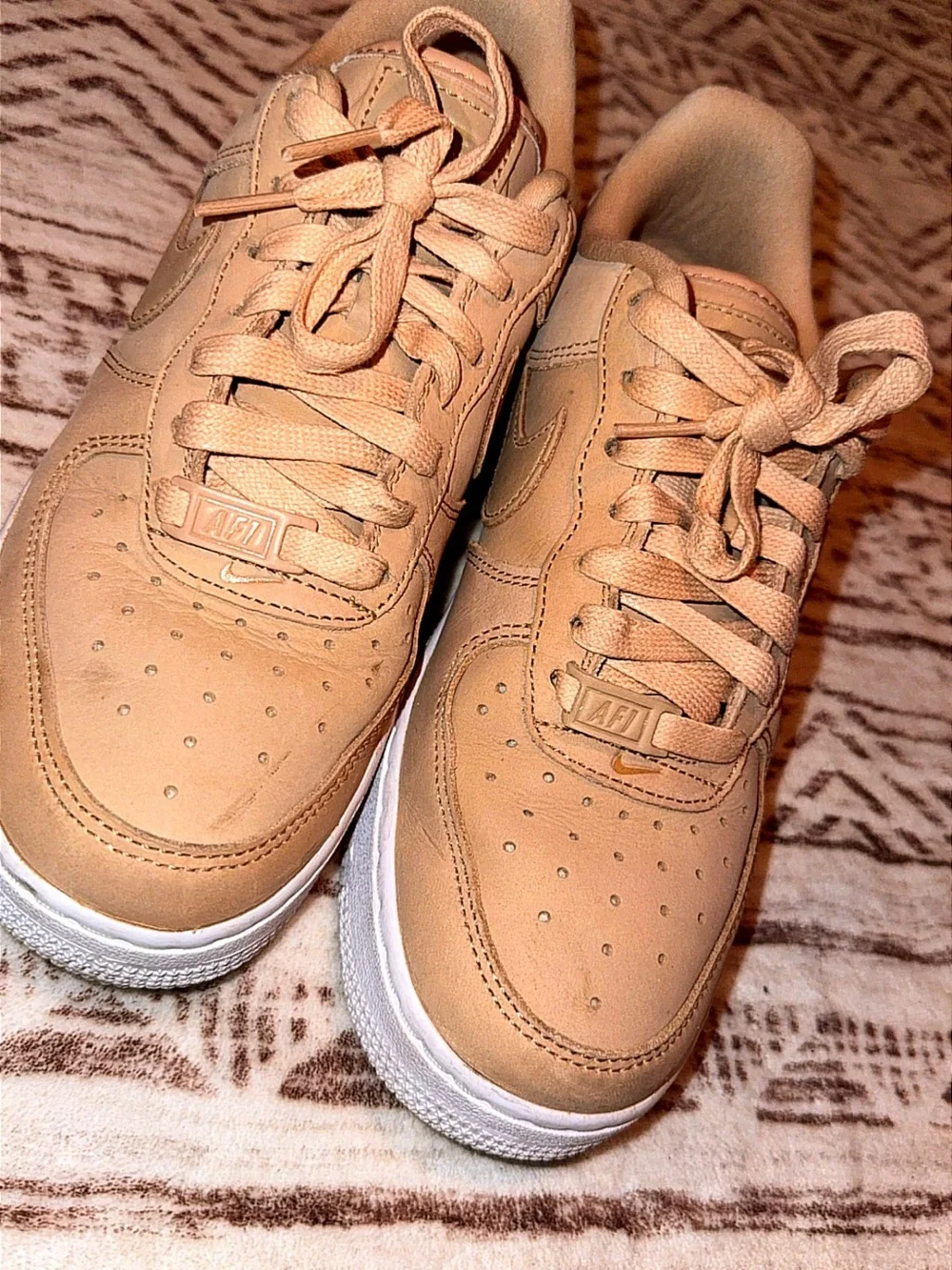 Nike Low-Top Sneakers in Tan/White - Picture 11 of 15